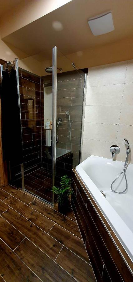 Apartman Jako Doma Ołomuniec Zewnętrze zdjęcie